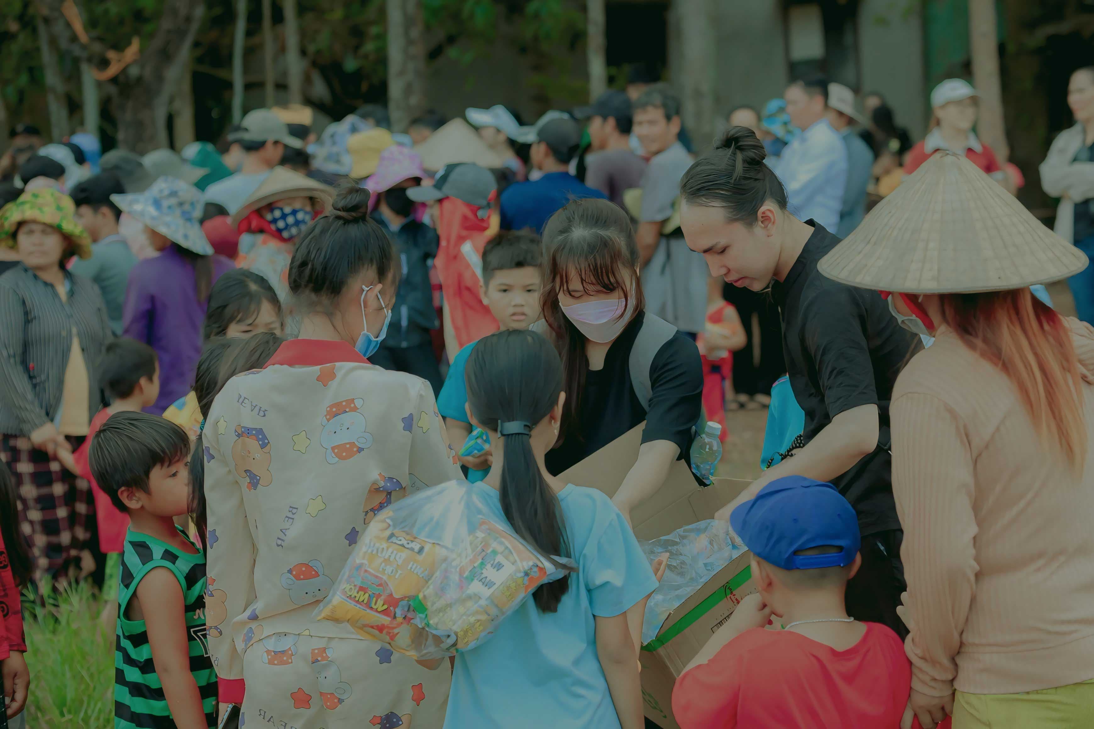 Không phải ai cũng có sân khấu để tỏa sáng
